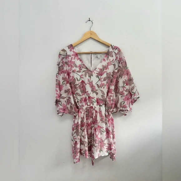 SHE + SKY | floral romper | size large - Picture 6 of 6